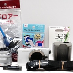 OLYMPUS PEN Mini E-PM1 レンズセット ショット数少ないの画像