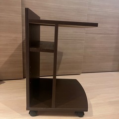 キャスター付きのサイドテーブル（ミニワゴン） の画像