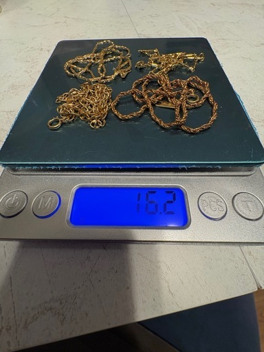 ?K18ネックレス4本まとめて16.2gを34万で売ります?他の投稿に喜平ネックレスもあります 