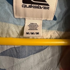 QUIKSILVER シャツの画像