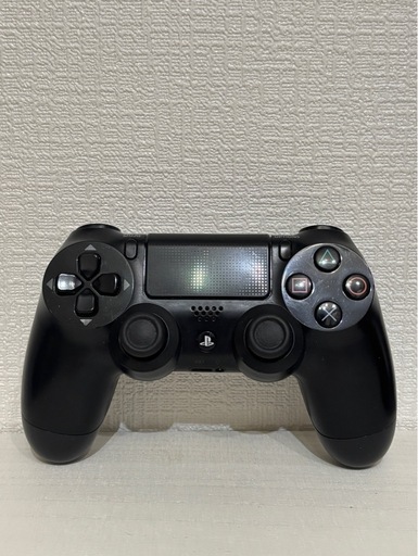 【中古、すぐ遊べます】PlayStation 4(1TB)+ DUALSHOCK 4 　セット
