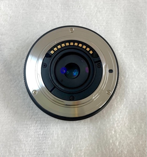値下げ・［美品]M.ZUIKO 14-42mm 電動ズーム+自動開閉シャッター式キャップ