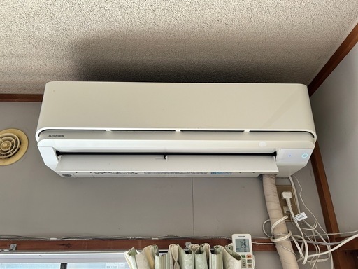 東芝エアコン＋室外機（セット）譲ります