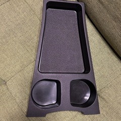 プリウス専用「ドリンクホルダー＆トレイ」の画像