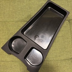 プリウス専用「ドリンクホルダー＆トレイ」の画像