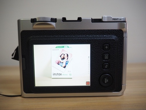 インスタントカメラ　instax mini Evo