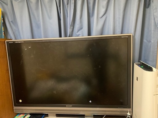 テレビSHARP52インチ
