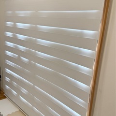 超美品☆ 幅180cm 調光ロールスクリーン 遮光 ホワイトの画像