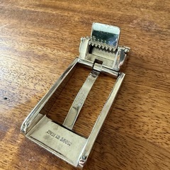 CERRUTI（セルッティ）メタルバックルの画像