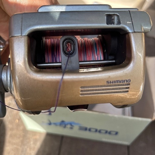 シマノの電動リール小船 3000