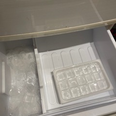 冷蔵庫　SHARPの画像