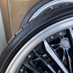 ２０インチ アルミホイールの画像