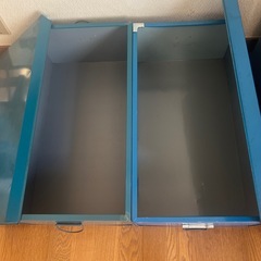 金属製衣装ケースの画像