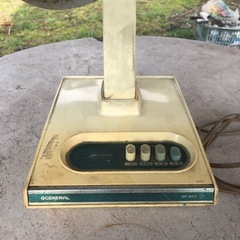 レトロ扇風機の画像