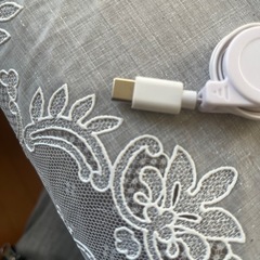 ユーズド　TYPEAtoCリトラクタブルUSB充電ケーブル 2ケセット
の画像