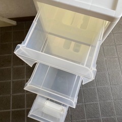プラ製 3段収納ケース キャスター付きの画像