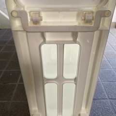 プラ製 3段収納ケース キャスター付きの画像