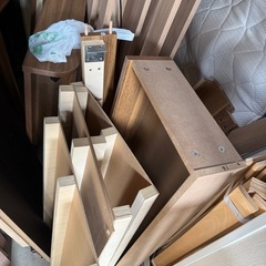 シングルsベッドに収納が2つ付いていますの画像