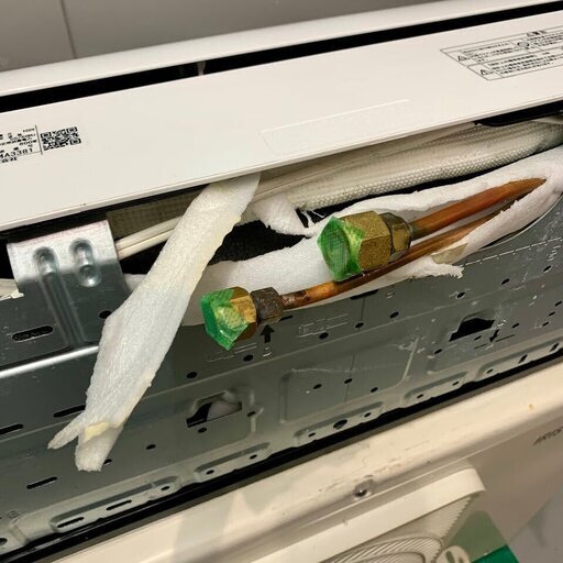 X2　アイリスオーヤマ 2.2Ｋ　エアコン　IRA-2204RZ      6畳程度  単相100V 　2021年製　40221H09