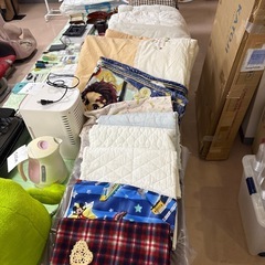 古着、布団の画像