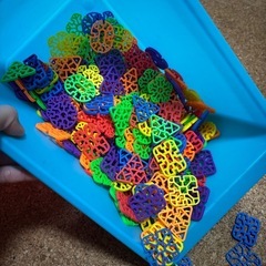 百均で売ってる パズル ブロック？知育玩具　沢山の画像