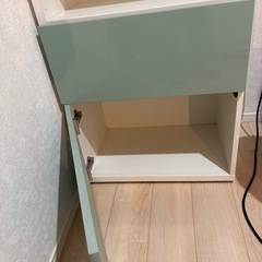 本棚　IKEAの画像