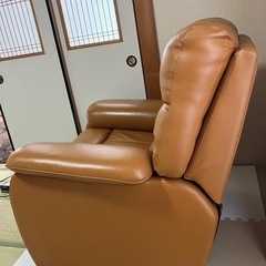 ニトリ　電動リクライニングソファ　本革　一人掛け　ソファー KDDY008B の画像