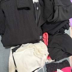 サイズS・M  女性の洋服の画像