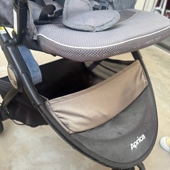 アプリカベビーカーの画像