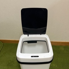 【センサー式】ゴミ箱②の画像