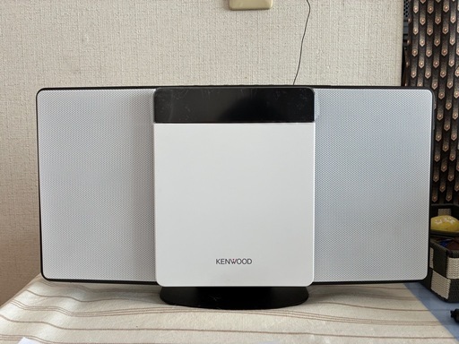 CDプレイヤー(Bluetooth、FMのみラジオ付き)