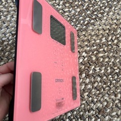 OMRON 体脂肪計・体組成計　カラダスキャンの画像