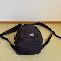 PUMAリュックの画像
