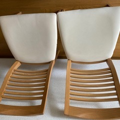 机、テーブル、椅子、チェア
の画像