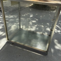 ガラスケースの画像