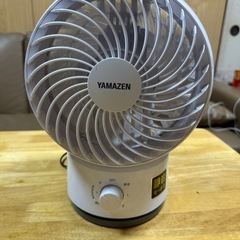 21年製の扇風機の画像
