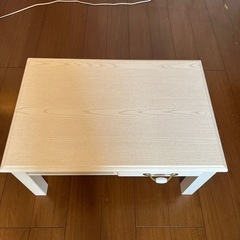 テーブルの画像