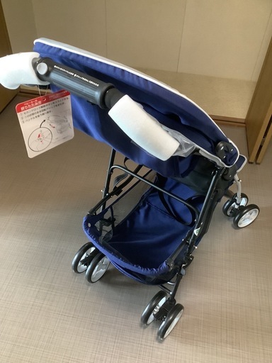 【未使用新品48ヶ月まで可】リッチェル リベラ ルーチェ ネイビーブルー
