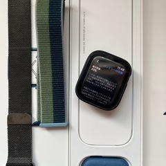 Apple watch 7 45mm 純正バンド2本付きの画像