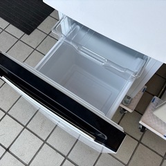 冷蔵庫  ハイセンス冷凍冷蔵庫130L HR-D1302  0223-01の画像