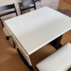 「取引者決定」ダイニングテーブルセット（テーブル＋椅子2脚＋ベンチ1台）の画像