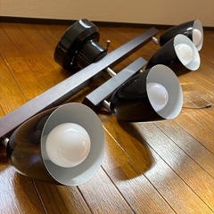 シーリングライト　
4灯の画像