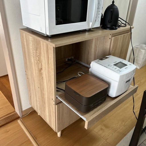 キッチンカウンター食器棚