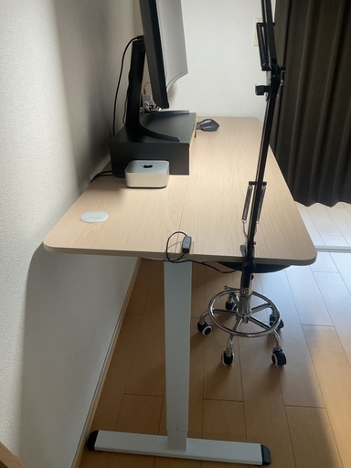 電動高さ調節デスク - 73～180 cm + キャスター付き回転オフィスチェア - 新品同様