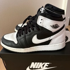 Nike Air Jordan 1 ハイカットスニーカーの画像