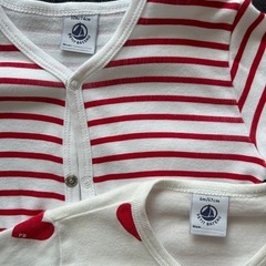 ① PETIT BATEAU（プチバトー）ロンパース 2枚セットの画像