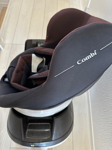 combi チャイルドシート