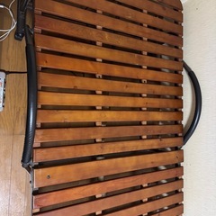 取引中、シングルベッド折りたたみ、木製の画像