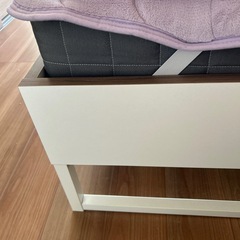 IKEA製ダブルベッドの画像