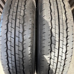 ハイエース　純正　タイヤ　195 80 15の画像